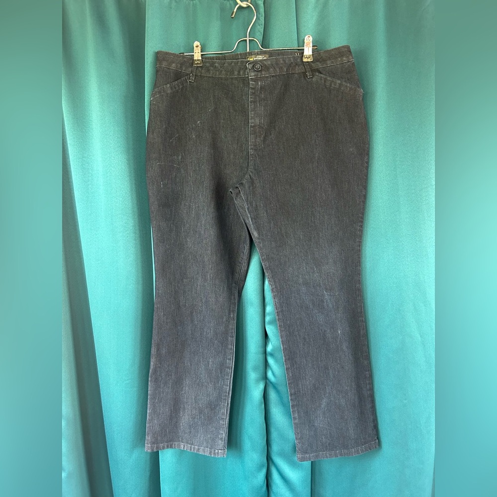 Lee Relaxed Fit Straight Leg Jeans